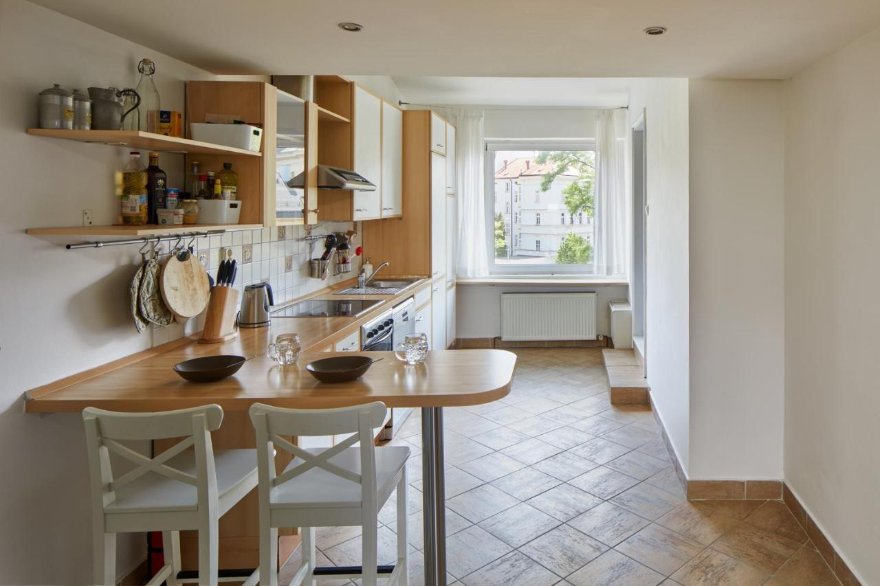 Prague Days - Sunlit Attic Loft In Vinohrady Apartment Exterior photo