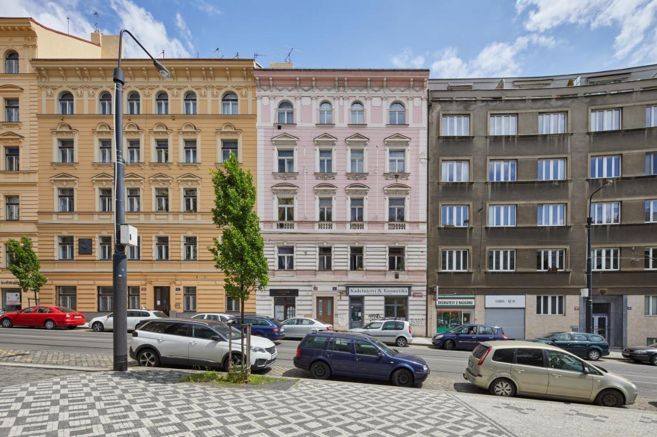 Prague Days - Sunlit Attic Loft In Vinohrady Apartment Exterior photo